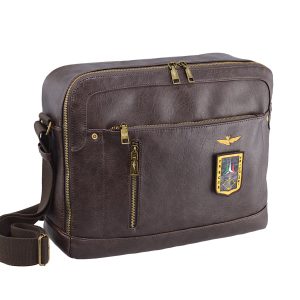 Messenger uomo porta PC linea Pilot