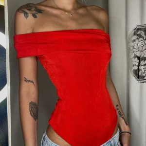 Body Clara scollo barca