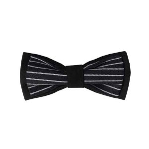 Papillon gessato su fondo Nero